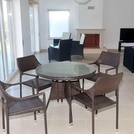 Residencia Astramar Bed and Breakfast *
